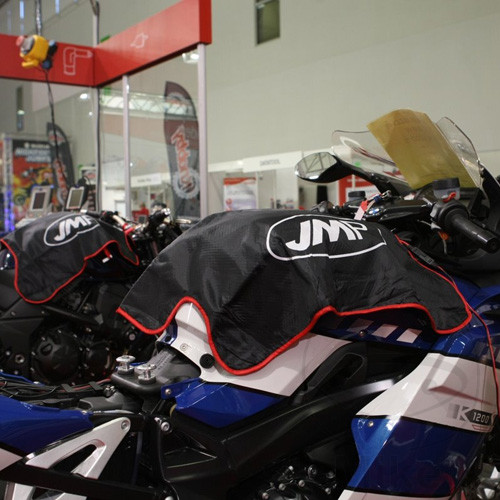 JMP ochranný potah nádrže AIYUMO PARAISSO 125 09-16, WEST 250 09-16, AJP PR3 125 ENDURO 08-16, PR3 125 ENDURO CITY SPORT 13-15, PR3 125 ENDURO CITY TRAIL 13-15, PR3 125 ENDURO PRO 08-16, PR3 125 ENDURO TRAIL 13-15...