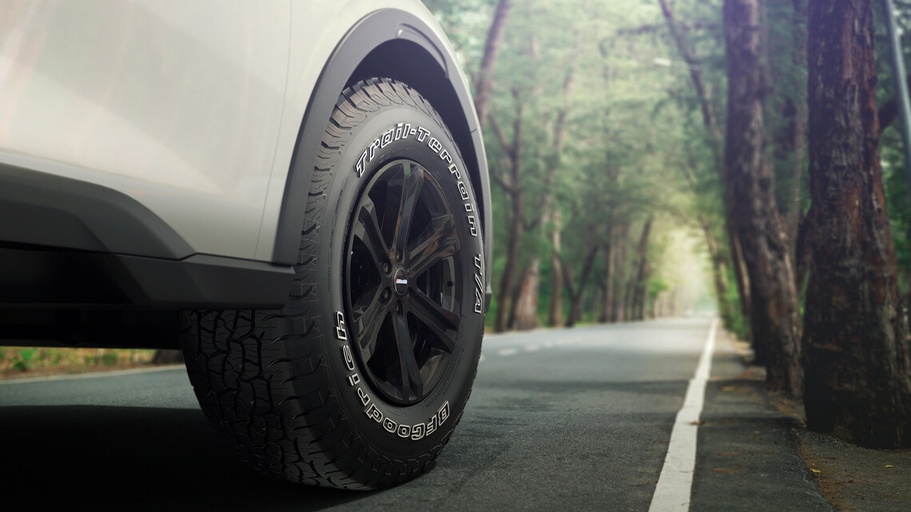 Vydejte se tedy za dobrodružstvím díky charakteristickému ramennímu designu BFGoodrich, který je zkonstruován tak, aby poskytoval působivý výkon v lehkém terénu.