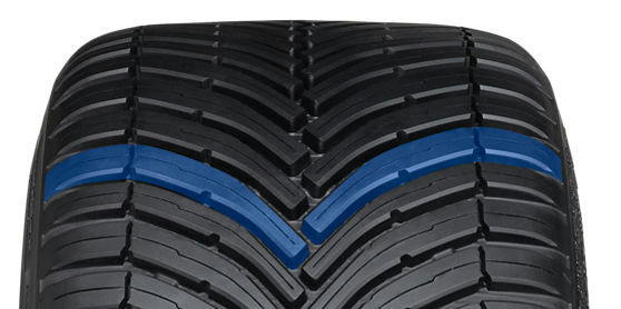 Zvyšuje trakční sílu v kontaktu se zasněženým povrchem při záběru a zajišťuje odvod vody příčnými drážkami.​.jpg