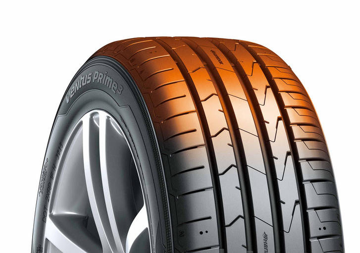 Optimalizovaný profil pneu zajišťuje nejlepší výkon pneumatiky během prudké akcelerace.