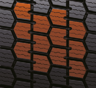 Klikatý design lamel zlepšuje přilnavost v zimním počasí.